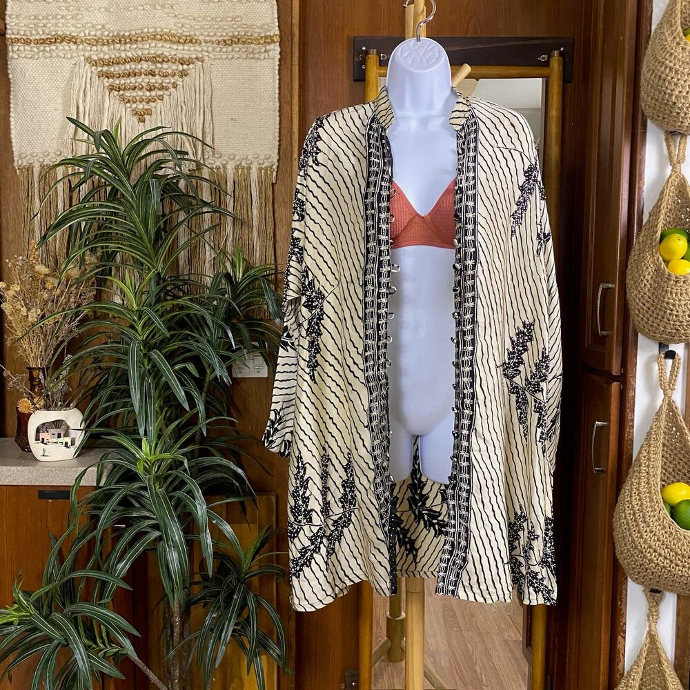 Beaded 100% Silk Kimono Jacket S Black Cream Leaf Print Boho Haori Style Vintage